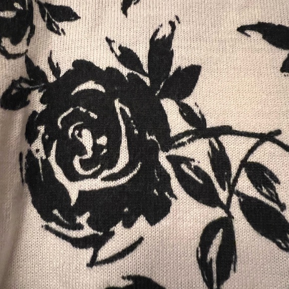 Cathy Daniels Winter White with Black Roses Knit Sweater - Picture 5 of 16